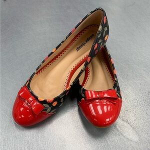 Unique Vintage Ballet Flats